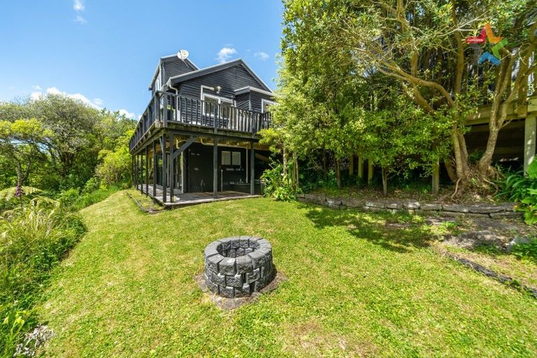 Photo of property in 31 Pekanga Road, Normandale, Lower Hutt, 5010