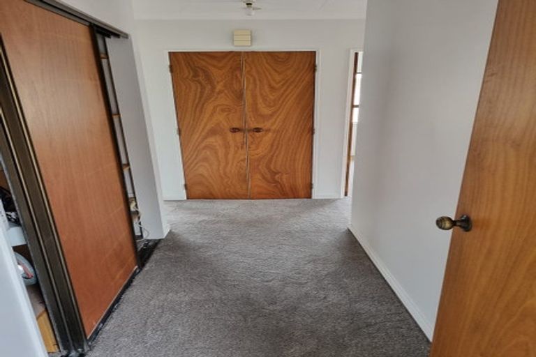 Photo of property in 23a Tukapa Street, Westown, New Plymouth, 4310