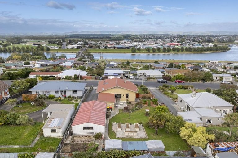 Photo of property in 11 Lowestoft Street, Balclutha, 9230