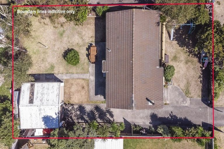 Photo of property in 15 Linwood Drive, Paraparaumu, 5032