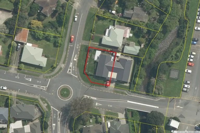 Photo of property in 3 Surrey Street, Tawa, Wellington, 5028
