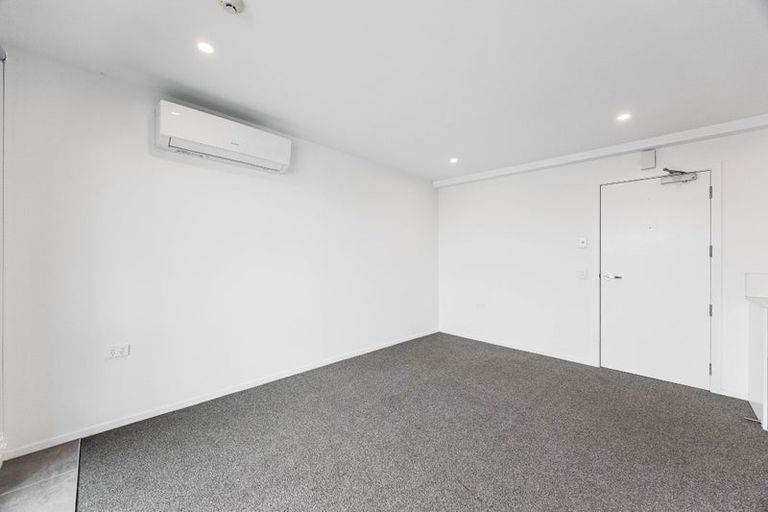Photo of property in 108/28c Eileen Newey Place, Henderson, Auckland, 0612