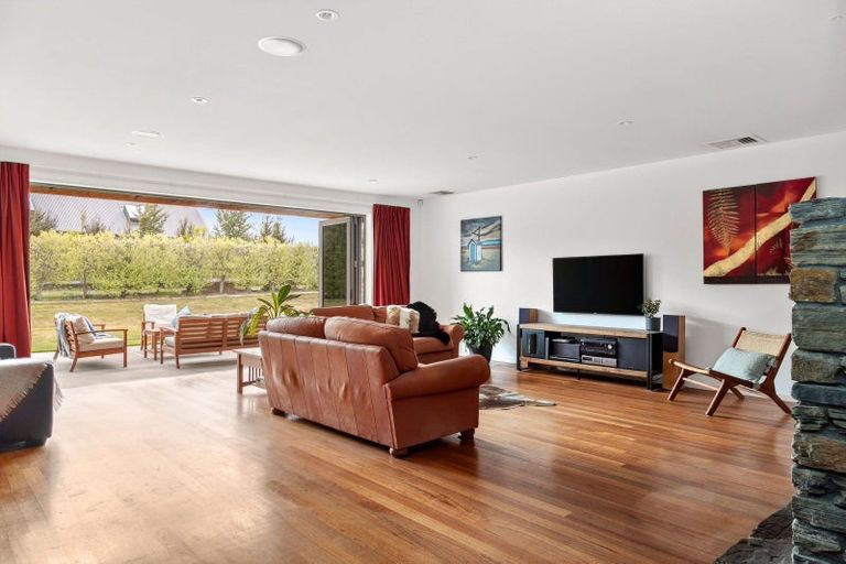 Photo of property in 47 Matheson Crescent, Albert Town, Wanaka, 9305