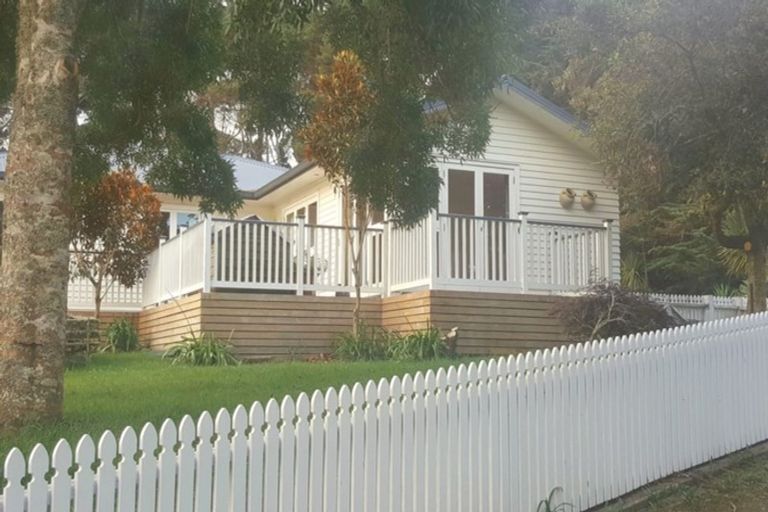 Photo of property in 603 Peak Road, Helensville, 0875