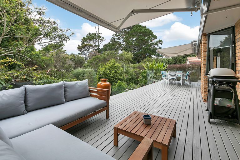 Photo of property in 11 San Pedro Place, Henderson, Auckland, 0612