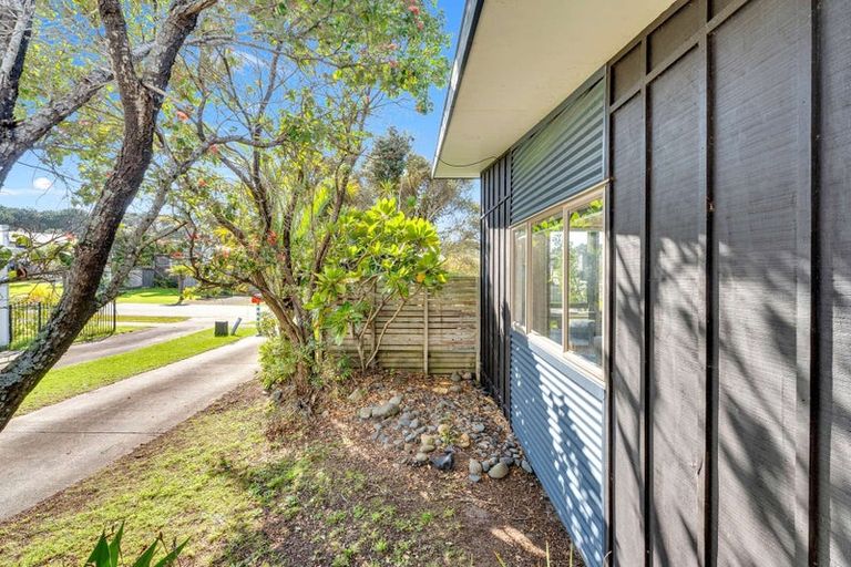 Photo of property in 110 The Fairway, Matarangi, Whitianga, 3592