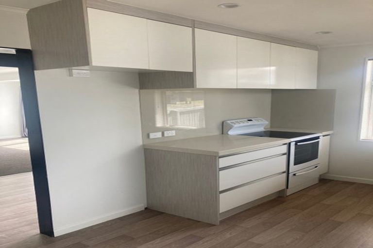 Photo of property in 8 Yemen Place, Ascot Park, Porirua, 5024