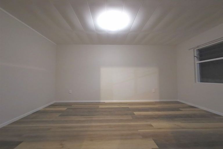 Photo of property in 1/320 Pakuranga Road, Pakuranga Heights, Auckland, 2010