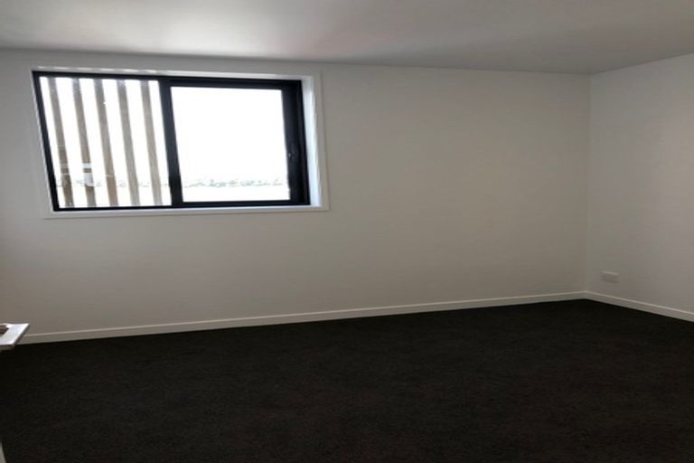 Photo of property in 12/169 Hobsonville Point Road, Hobsonville, Auckland, 0616