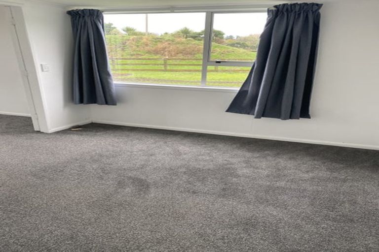 Photo of property in 175 Derham Road, Te Horo, Otaki, 5581