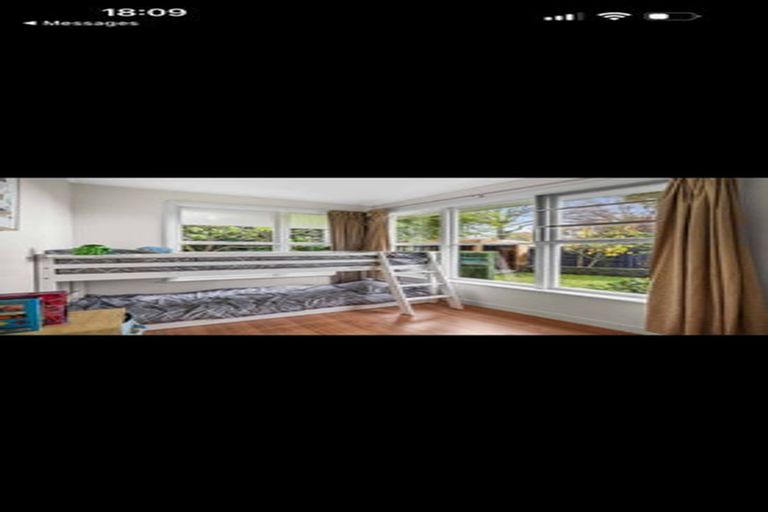 Photo of property in 5 Guildford Street, Burnside, Christchurch, 8053