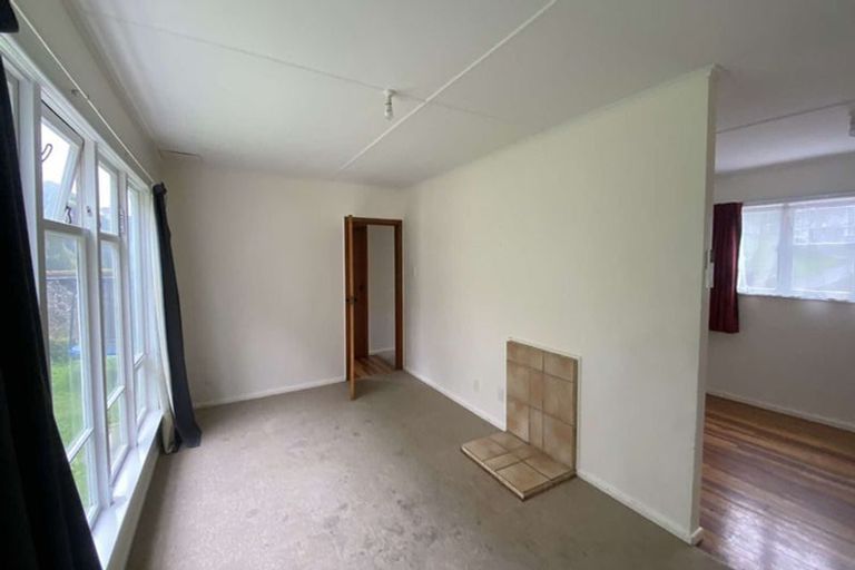 Photo of property in 62- 64 Hampshire Street, Cannons Creek, Porirua, 5024