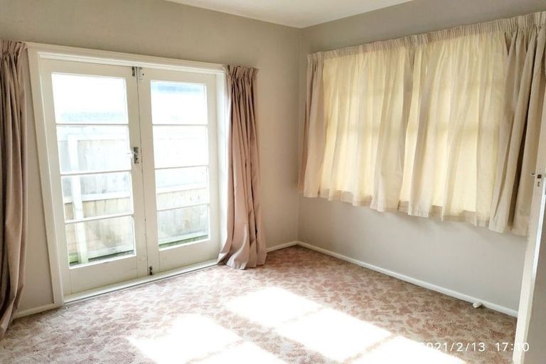 Photo of property in 147 Avonhead Road, Avonhead, Christchurch, 8042