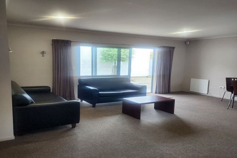 Photo of property in 12a-c Camden Street, Turnbull Thomson Park, Invercargill, 9810