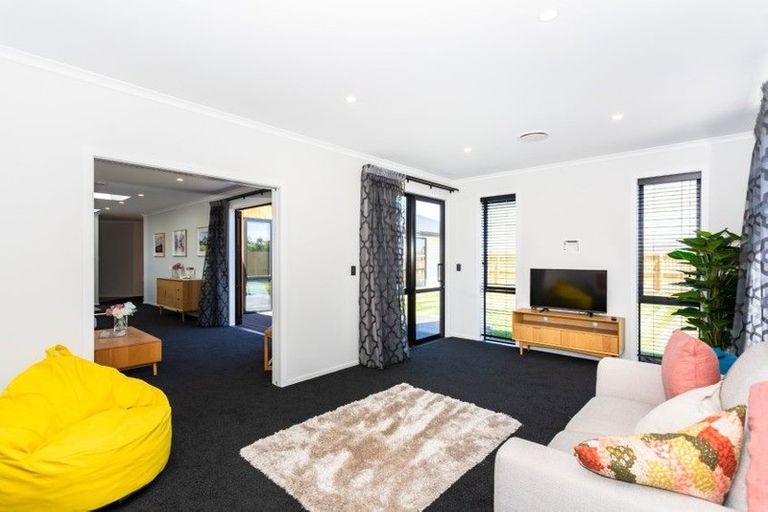 Photo of property in 2 Reuben Avenue, Rolleston, 7615