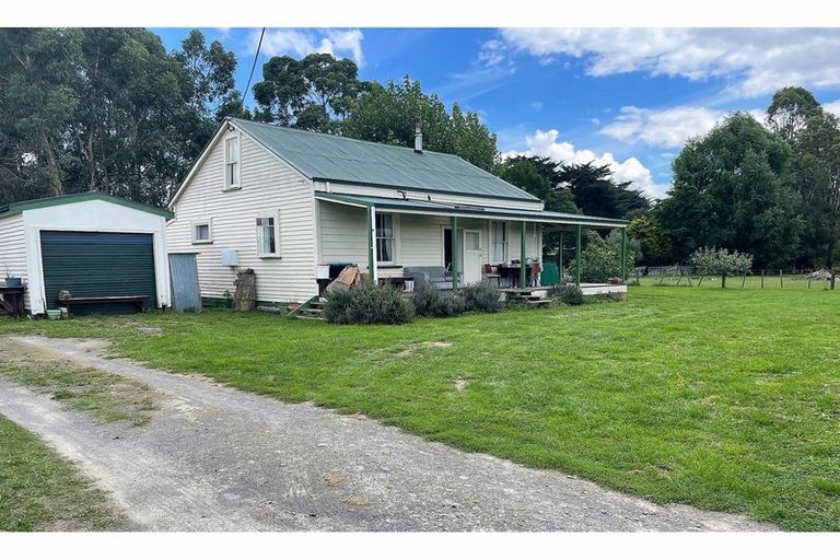 Photo of property in 16 Knorp Street, Otane, 4202