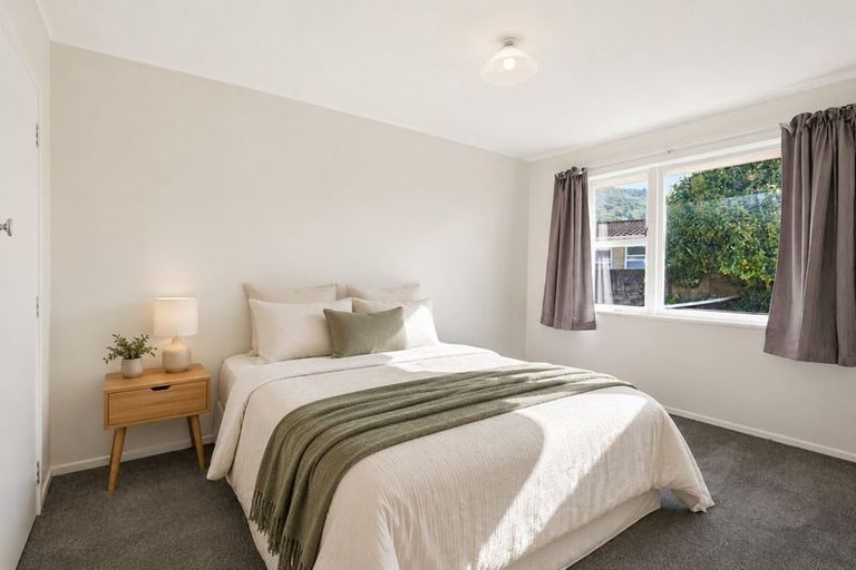 Photo of property in 2/7 Mitre Grove, Trentham, Upper Hutt, 5018