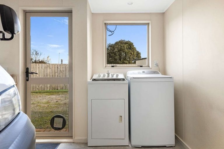 Photo of property in 3 Balmoral Drive, Hilltop, Taupo, 3330