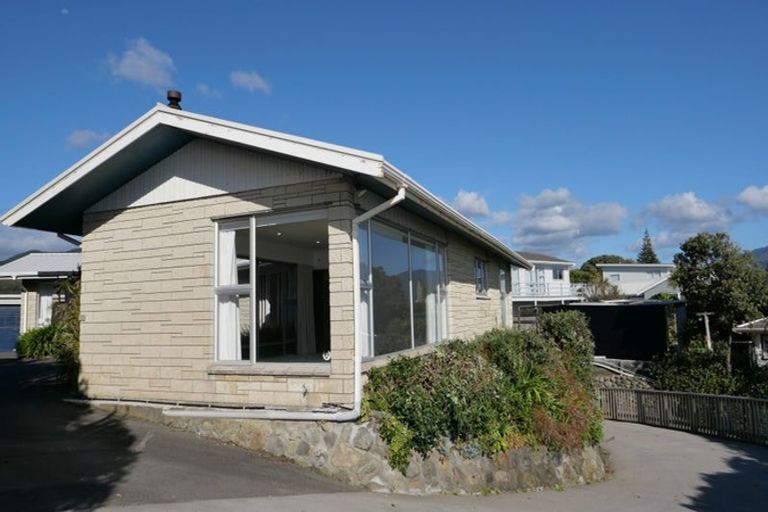 Photo of property in 105 Rosetta Road, Raumati South, Paraparaumu, 5032