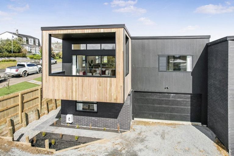 Photo of property in 7u1 Tarbett Road, Hillcrest, Hamilton, 3216