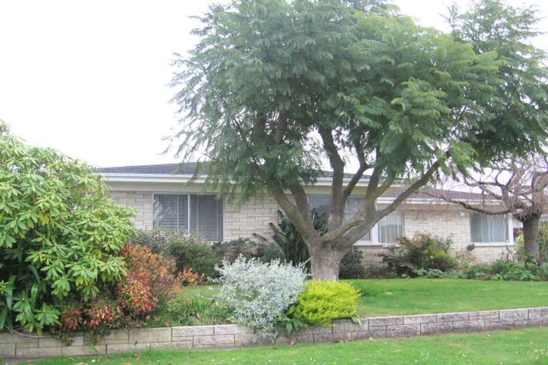 Photo of property in 2b Pembroke Street, Taradale, Napier, 4112