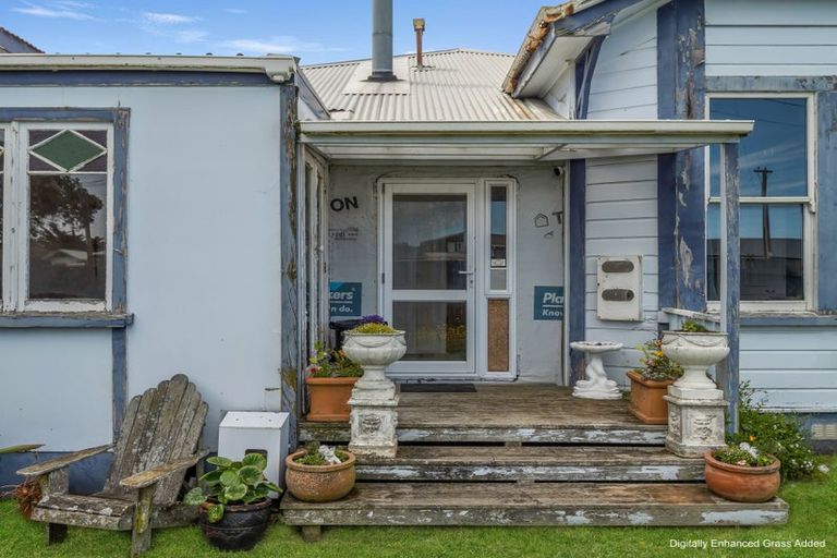 Photo of property in 2 Waitai Street, Castlecliff, Whanganui, 4501