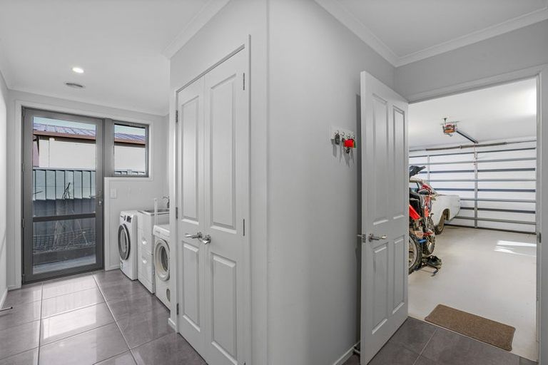 Photo of property in 28 Matthews Crescent, Cromwell, 9310