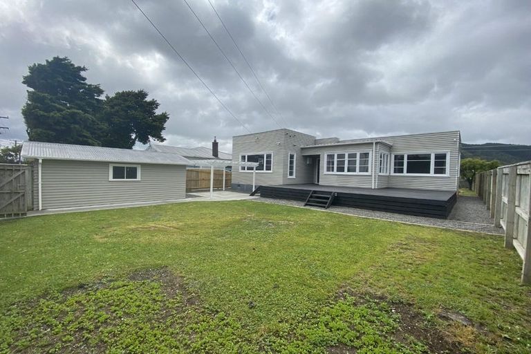 Photo of property in 61 Miro Street, Trentham, Upper Hutt, 5018