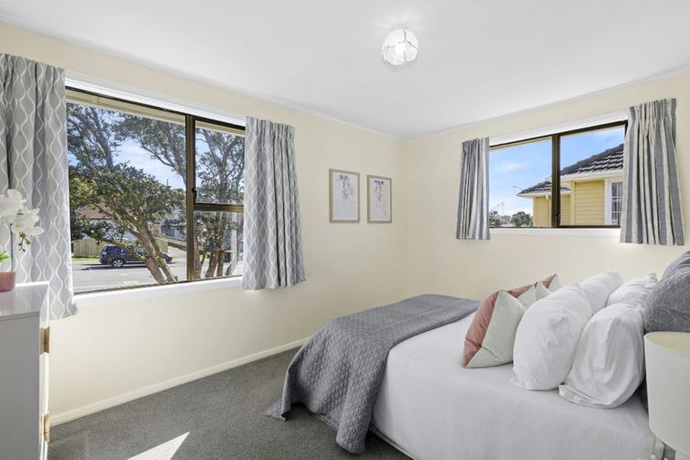Photo of property in 111 Moorefield Road, Johnsonville, Wellington, 6037