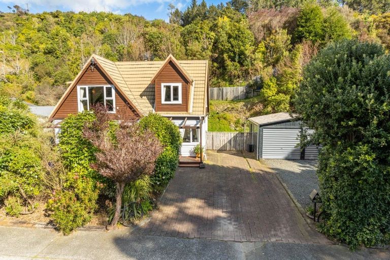 Photo of property in 246 Plateau Road, Te Marua, Upper Hutt, 5018