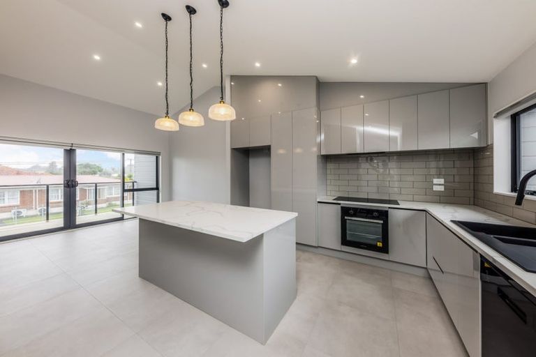 Photo of property in 1/7 Caspar Road, Papatoetoe, Auckland, 2025