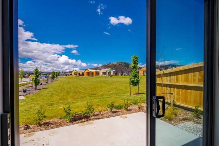 Photo of property in 24 Mount Burke Street, Wanaka, 9305