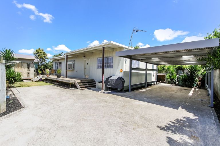 Photo of property in 83a Harrington Road, Henderson, Auckland, 0610