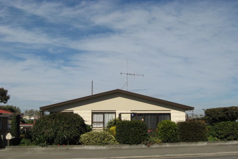 Photo of property in 2/53 James Street, Kensington, Timaru, 7910