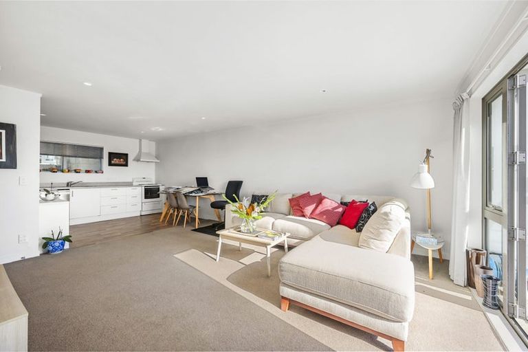 Photo of property in 8u5 Middleton Road, Johnsonville, Wellington, 6037