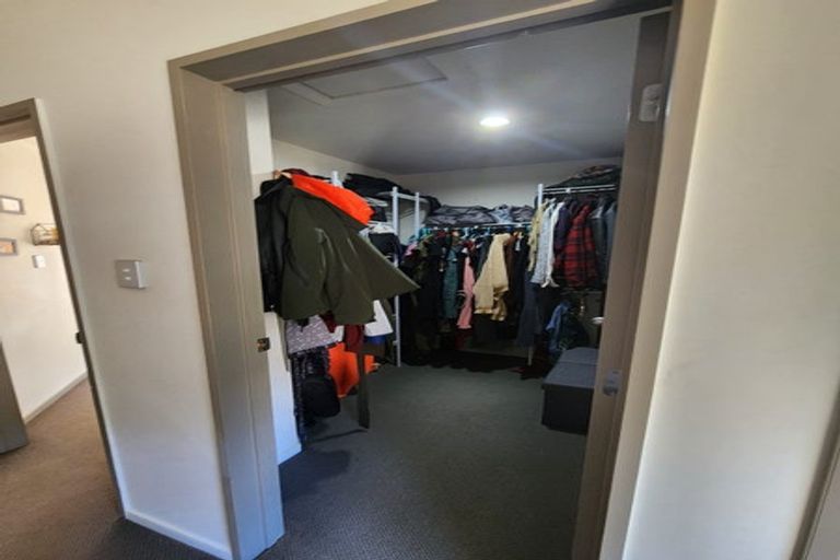 Photo of property in 17b Scotstoun Place, Glen Eden, Auckland, 0602