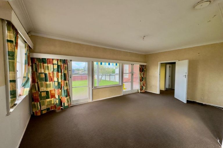 Photo of property in 17 Hill Road, Papatoetoe, Auckland, 2025