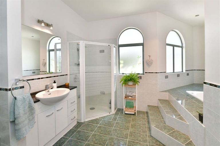 Photo of property in 4 Kensington Terrace, Gulf Harbour, Whangaparaoa, 0930