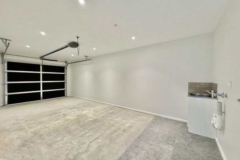 Photo of property in 40 Farranfore Road, Opaheke, 2113