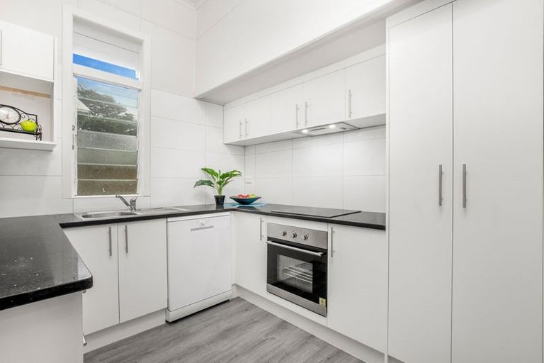 Photo of property in 15 Princes Street, Pukekohe, 2120