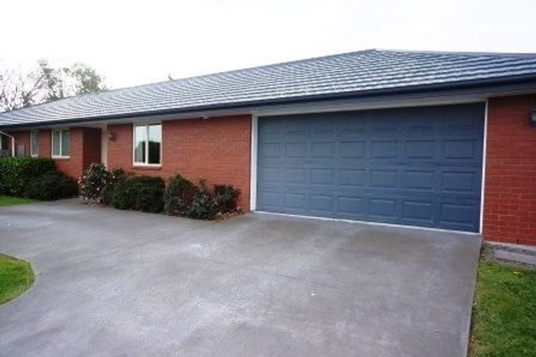 Photo of property in 116 Johns Road, Rangiora, 7400