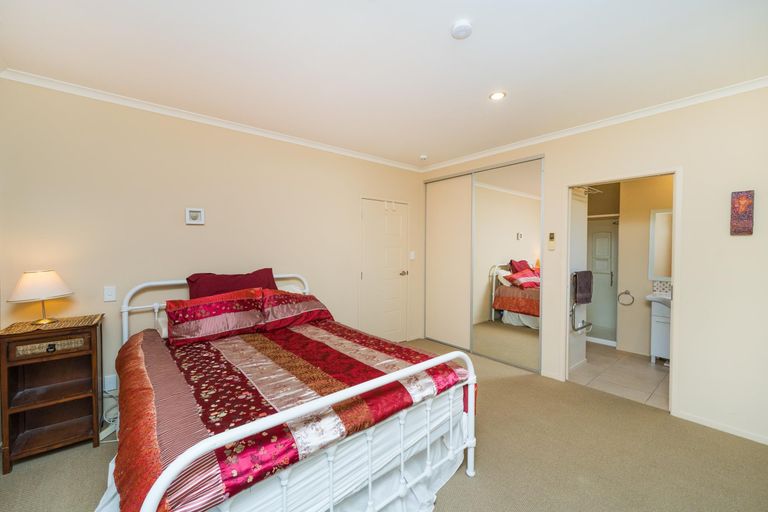 Photo of property in 14 Batt Street, West End, Palmerston North, 4410