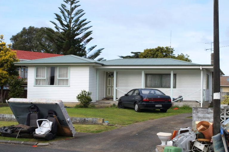 Photo of property in 13 Lachlan Place, Favona, Auckland, 2024