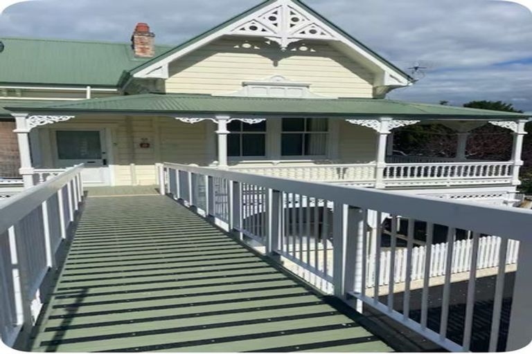 Photo of property in 1/24 Clyde Road, Bluff Hill, Napier, 4110