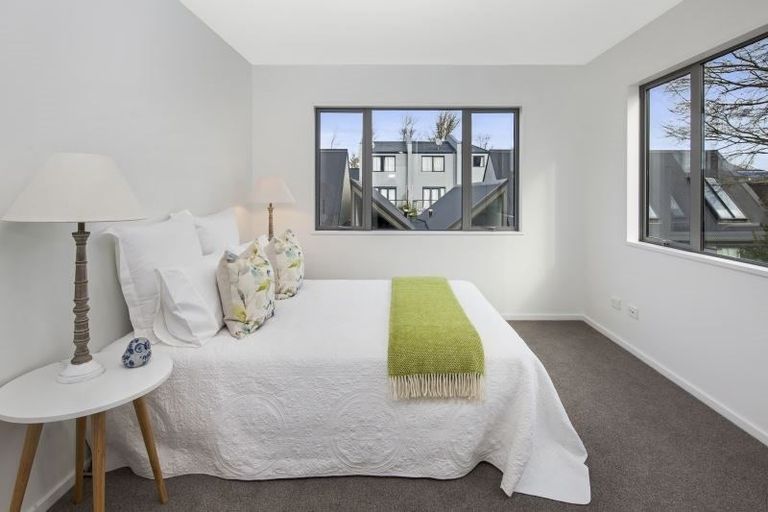 Photo of property in 2/441 Madras Street, St Albans, Christchurch, 8014