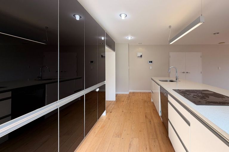 Photo of property in 70 Laurel Oak Drive, Schnapper Rock, Auckland, 0632