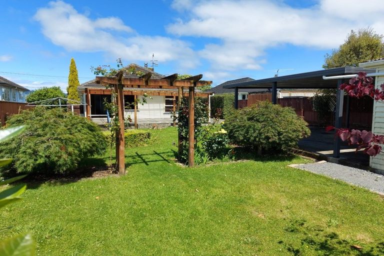 Photo of property in 42 Milton Street, Trentham, Upper Hutt, 5018