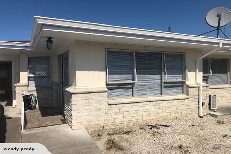 Photo of property in 2/8 Peddie Street, Taradale, Napier, 4112