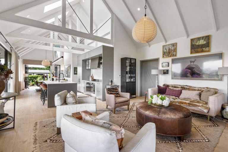 Photo of property in 162 Monument Road, Clevedon, Papakura, 2582