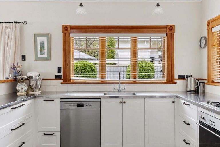 Photo of property in 88 Princes Street, Cambridge, 3434